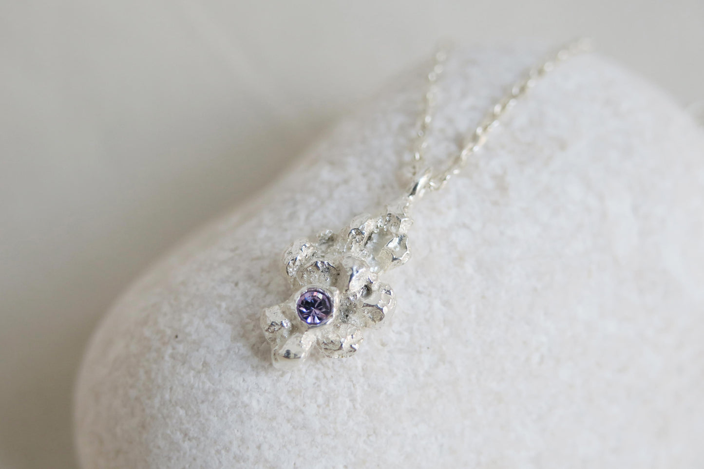 COLLAR ARENA PLATA 01