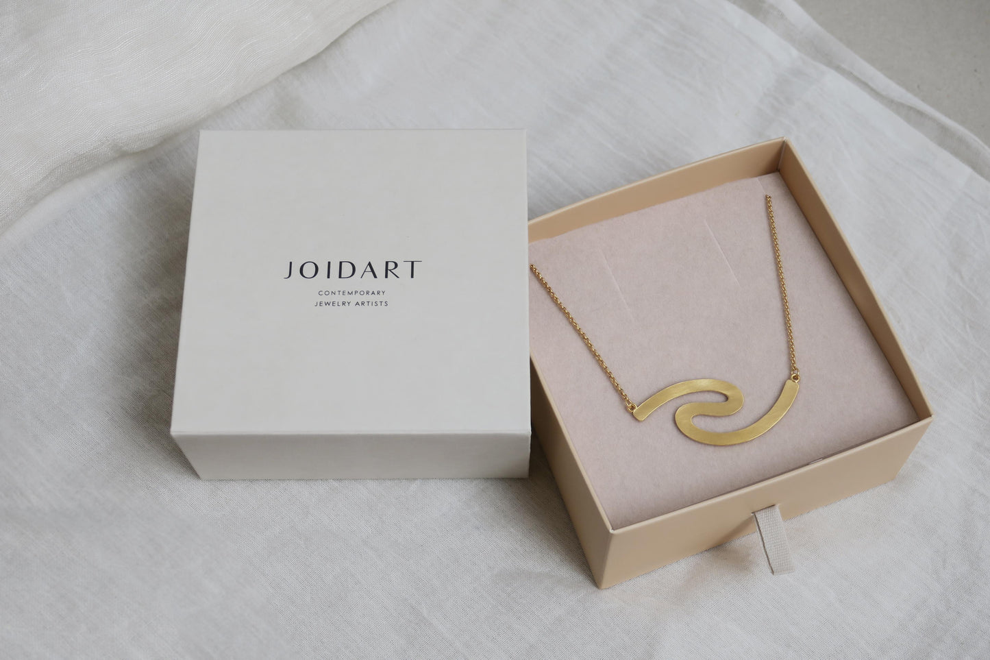 COLLAR ALEXANDER ORO 01