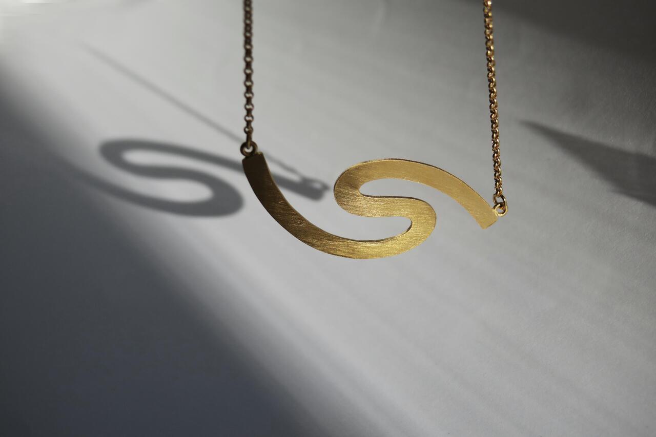 COLLAR ALEXANDER ORO 01