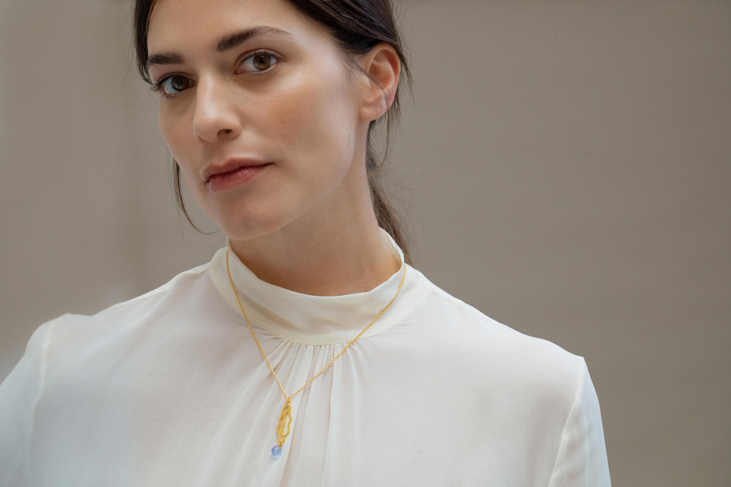 COLLAR GAUDI 01