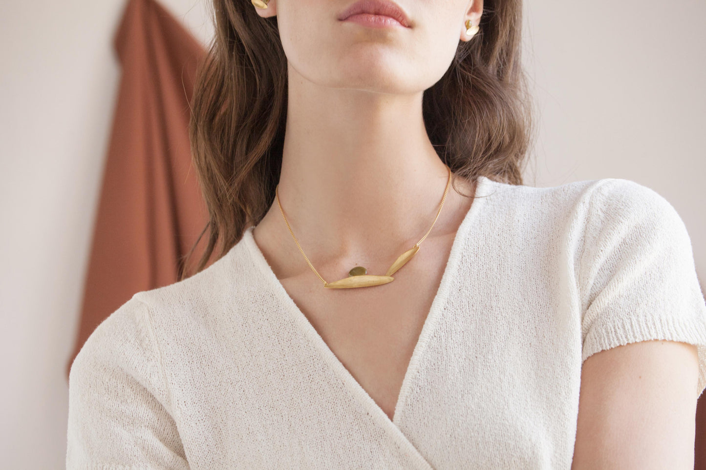 COLLAR OLIVIA 02