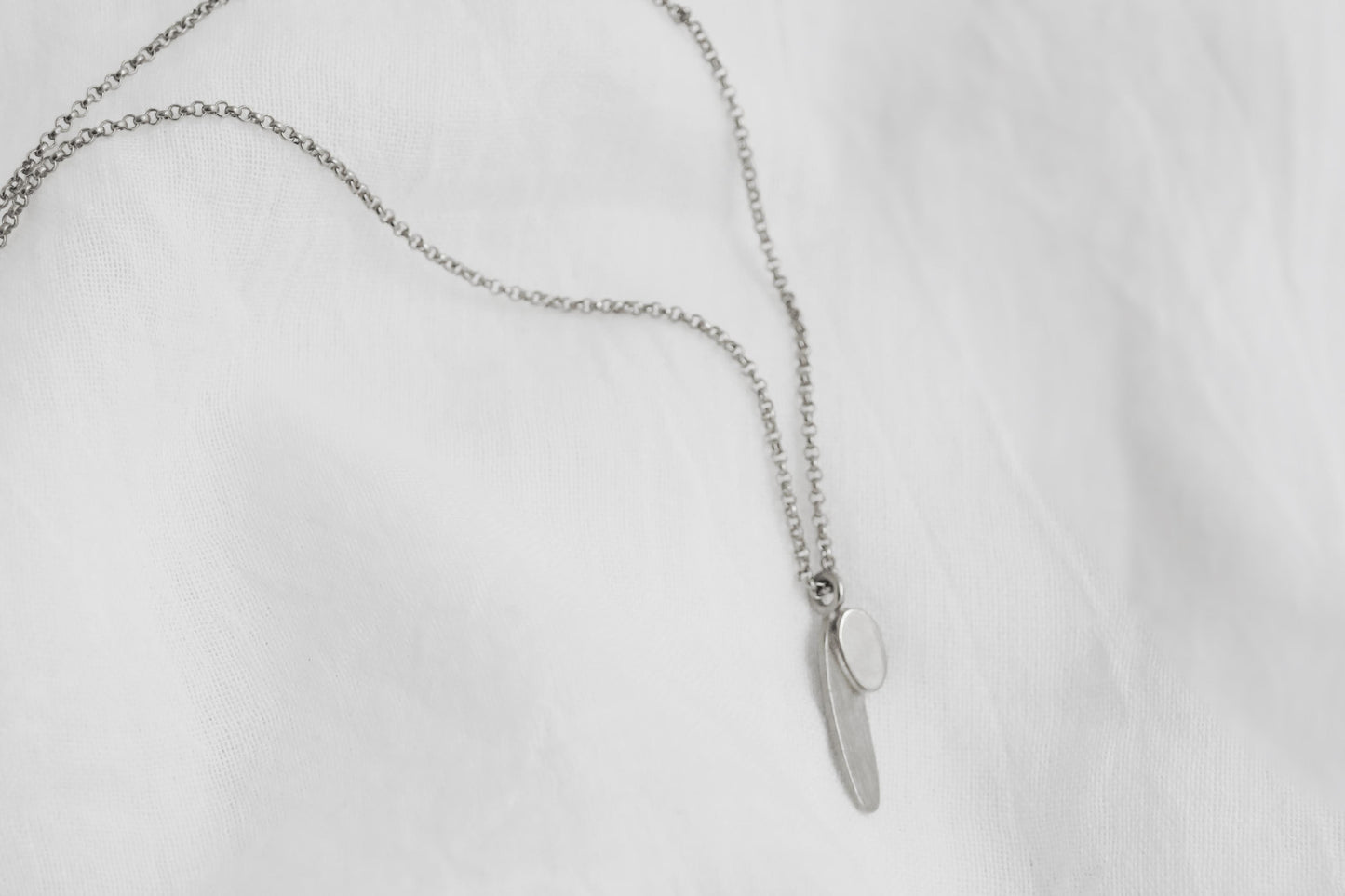 COLLAR LILIA PLATA 01