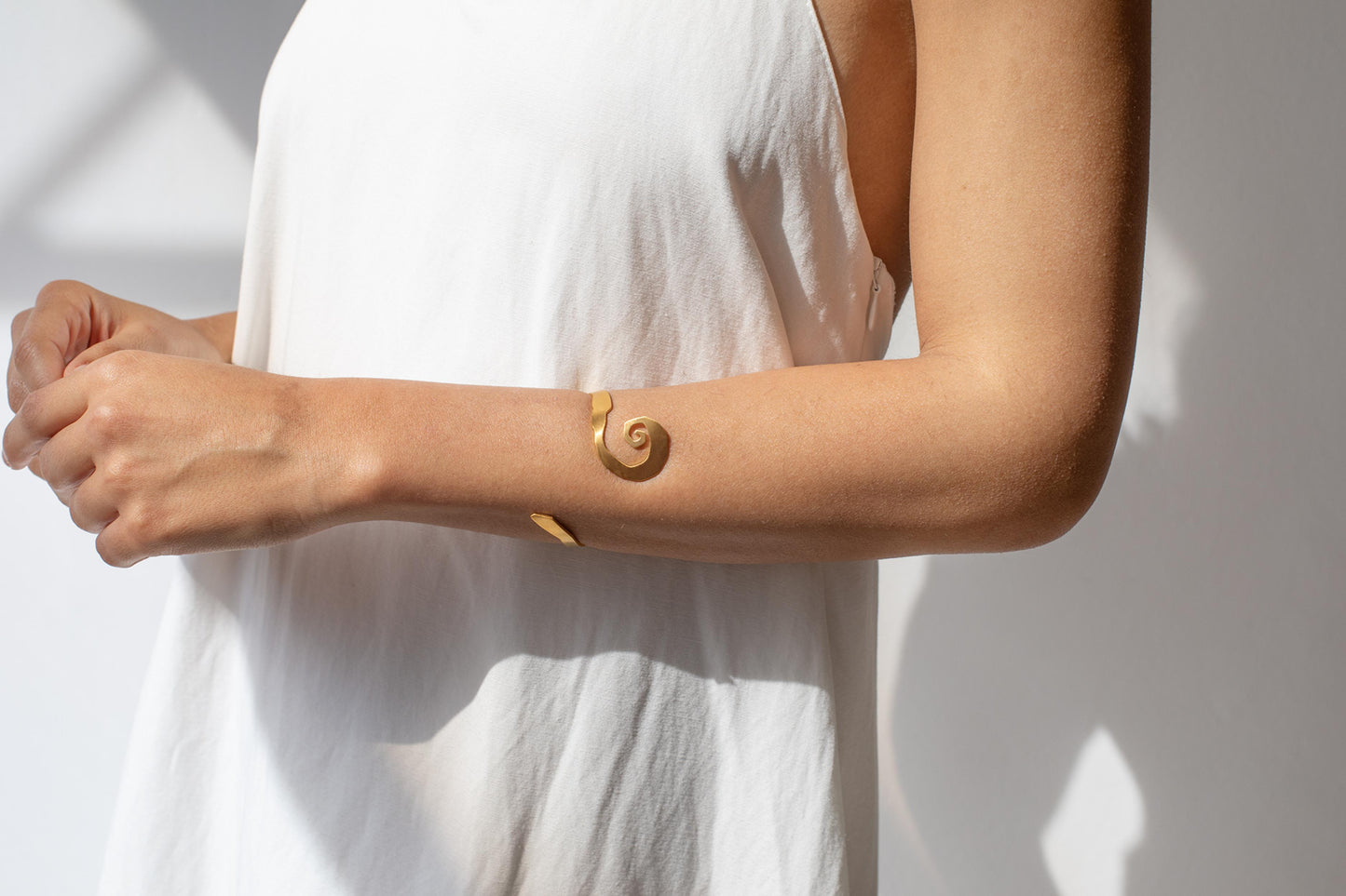PULSERA MAR ORO