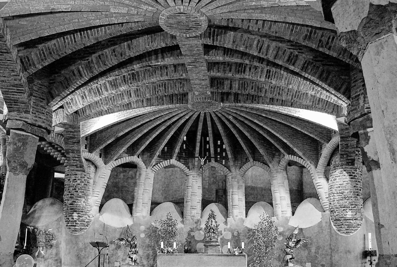 AROS GAUDI 06