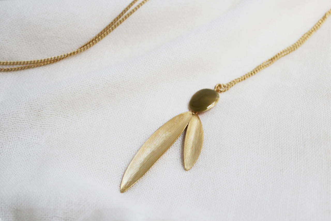 COLLAR OLIVIA 01