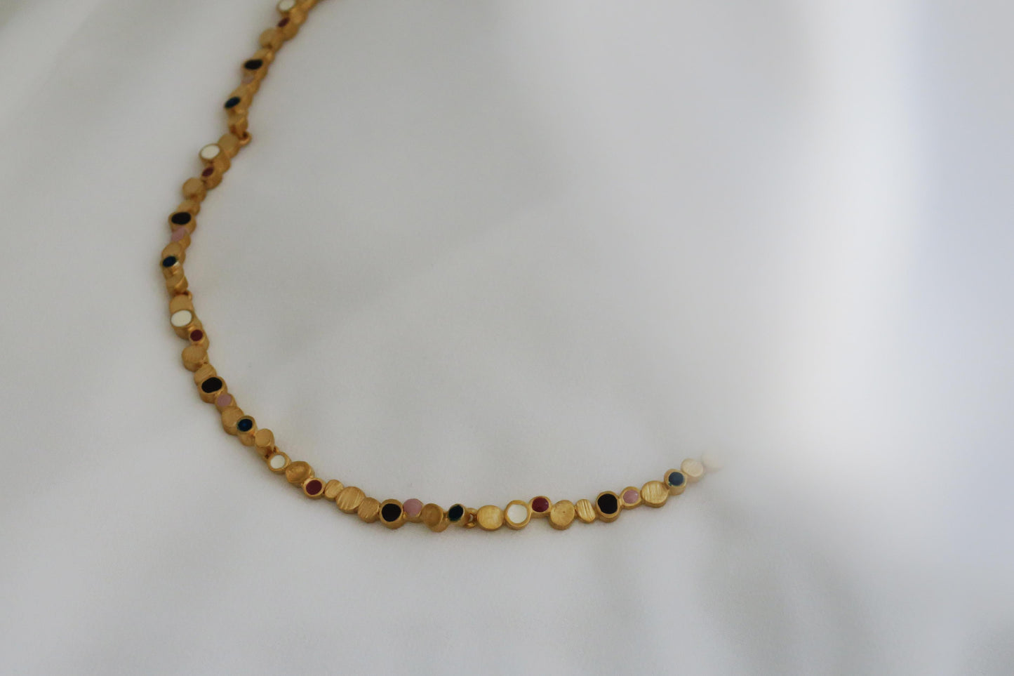 COLLAR AURA ORO 03