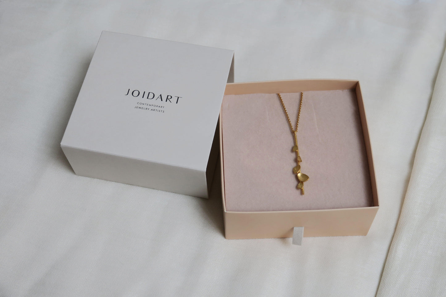 COLLAR BRANCA ORO 01