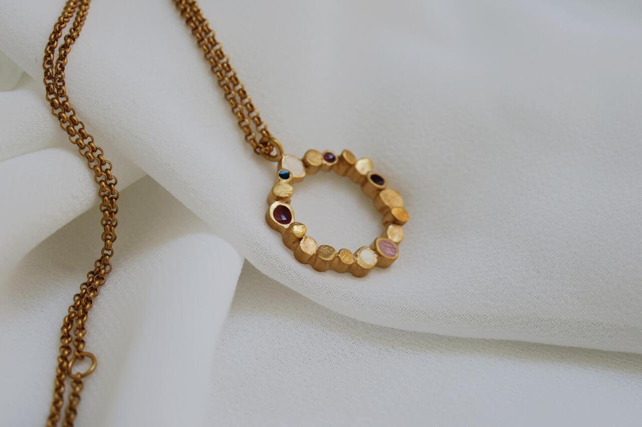 COLLAR AURA ORO 01