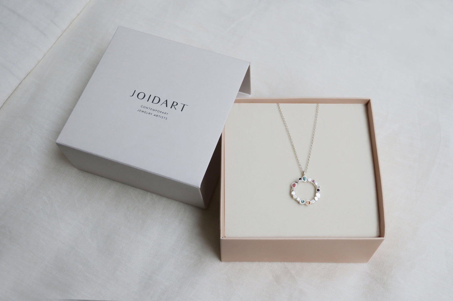 COLLAR AURA PLATA 01