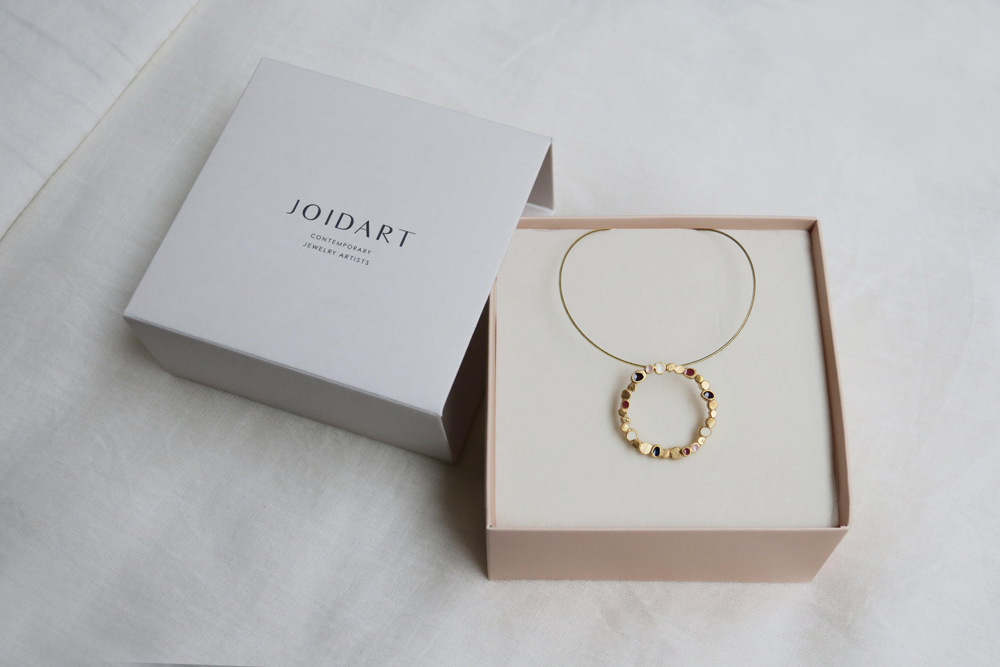 COLLAR AURA ORO 02